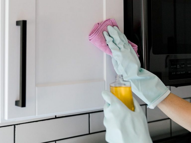 clean your kitchen cabinets